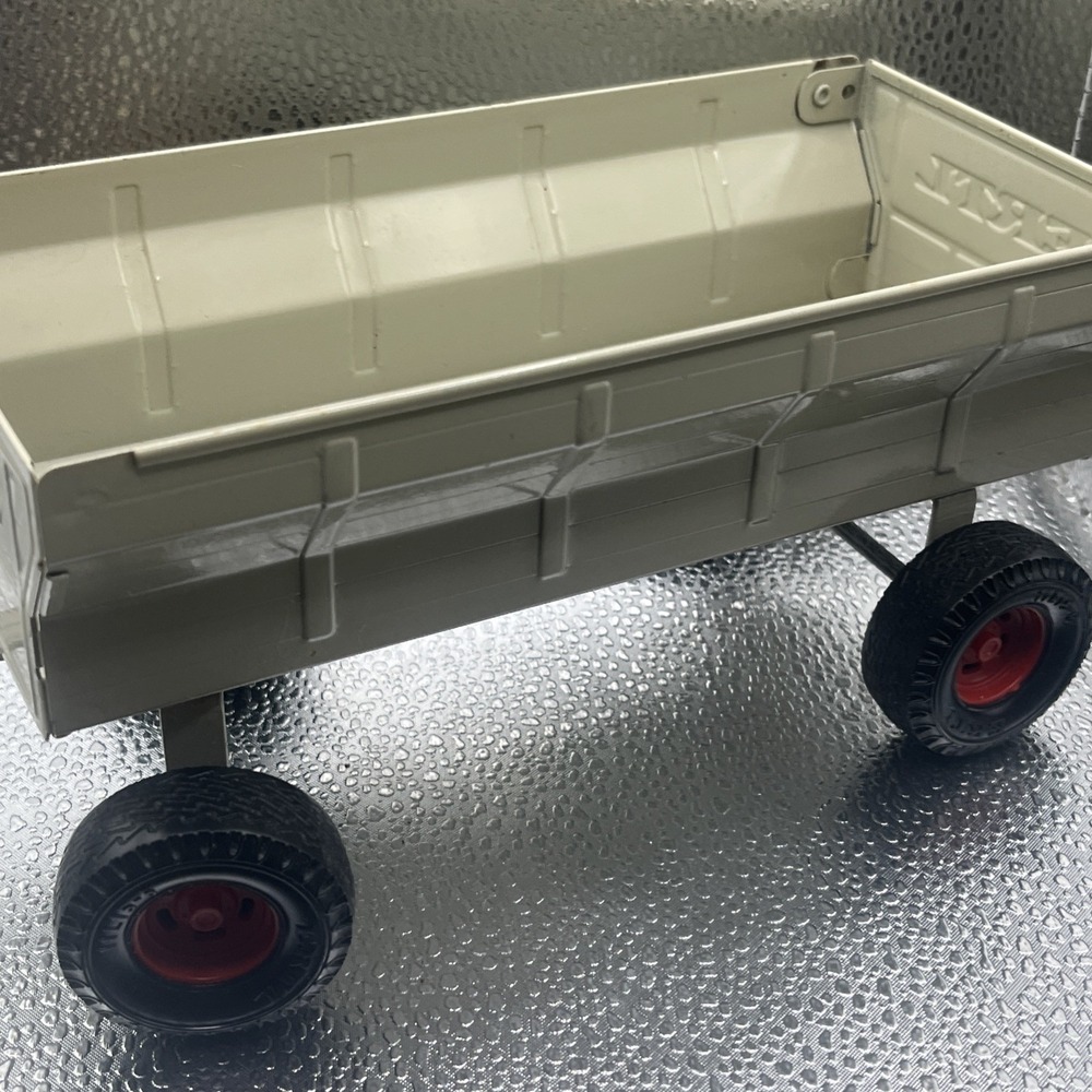 Vintage Ertl Grain Feed Wagon Trailer Farming Toy's  Pressed Steel (1054) - Picture 11 of 16